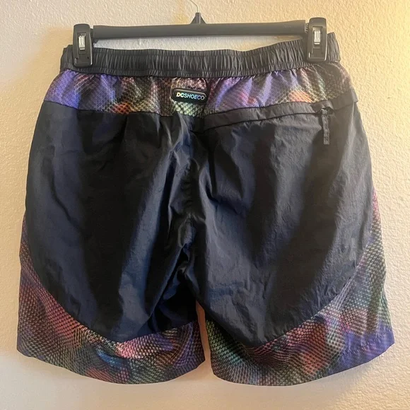 Mens DC swim trunks size medium - Picture 2 of 2